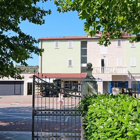 Apartment Vucic Makarska Exteriör bild