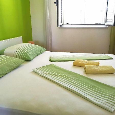Apartment Vucic Makarska Exteriör bild