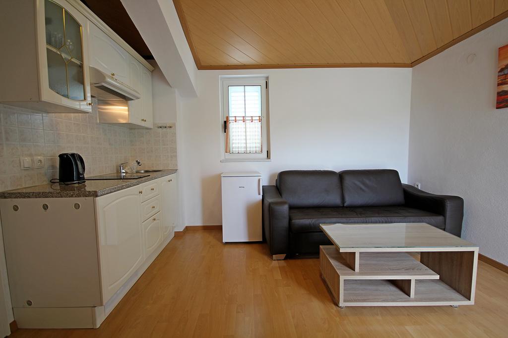 Apartment Vucic Makarska Exteriör bild
